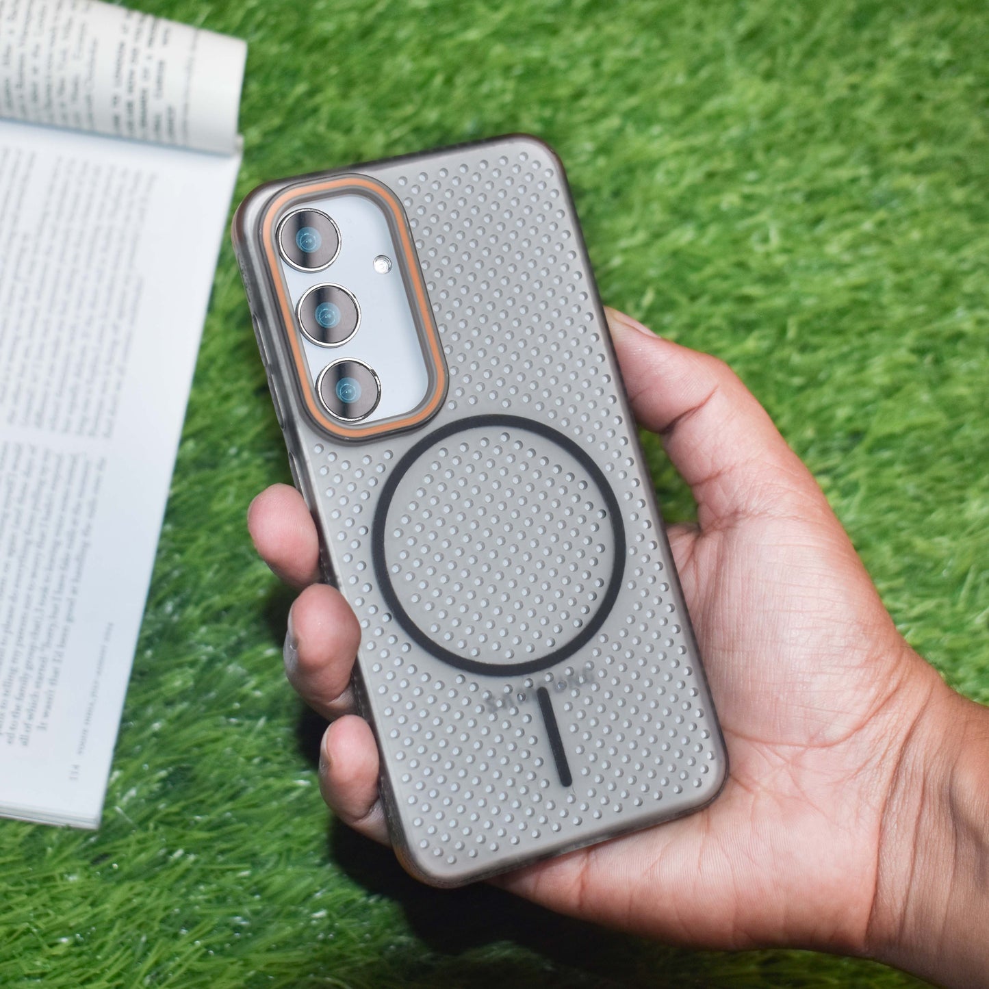 Grid Mesh Cooling MagSafe Case - Galaxy