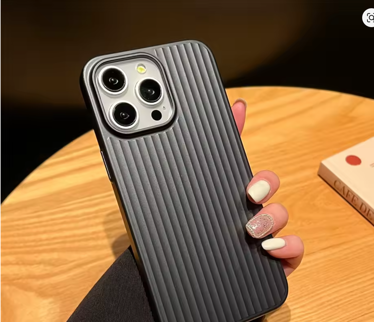 Ribbed Metallic Case