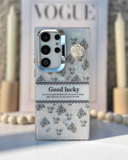 Lucky Pearl Flower Case With Lanyard