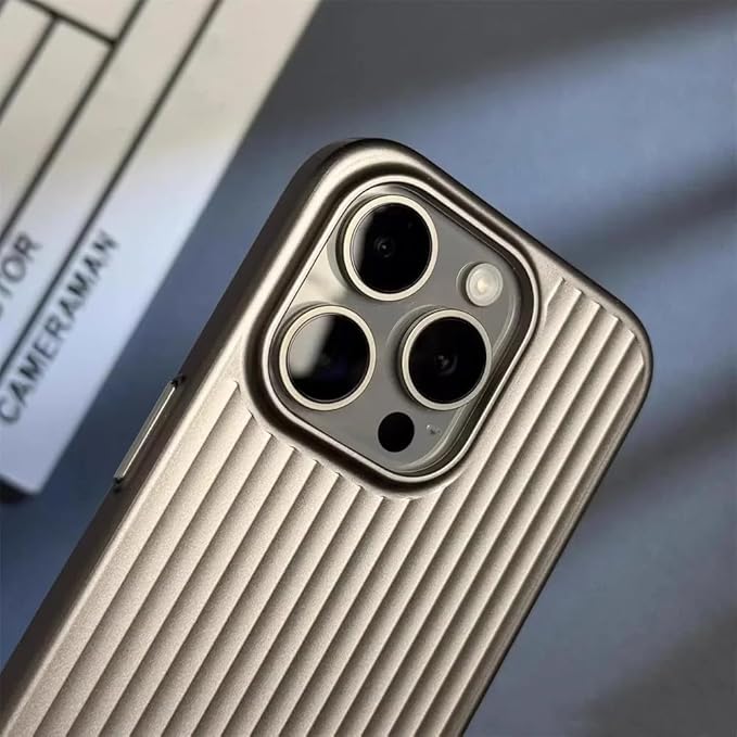 Ribbed Metallic Case