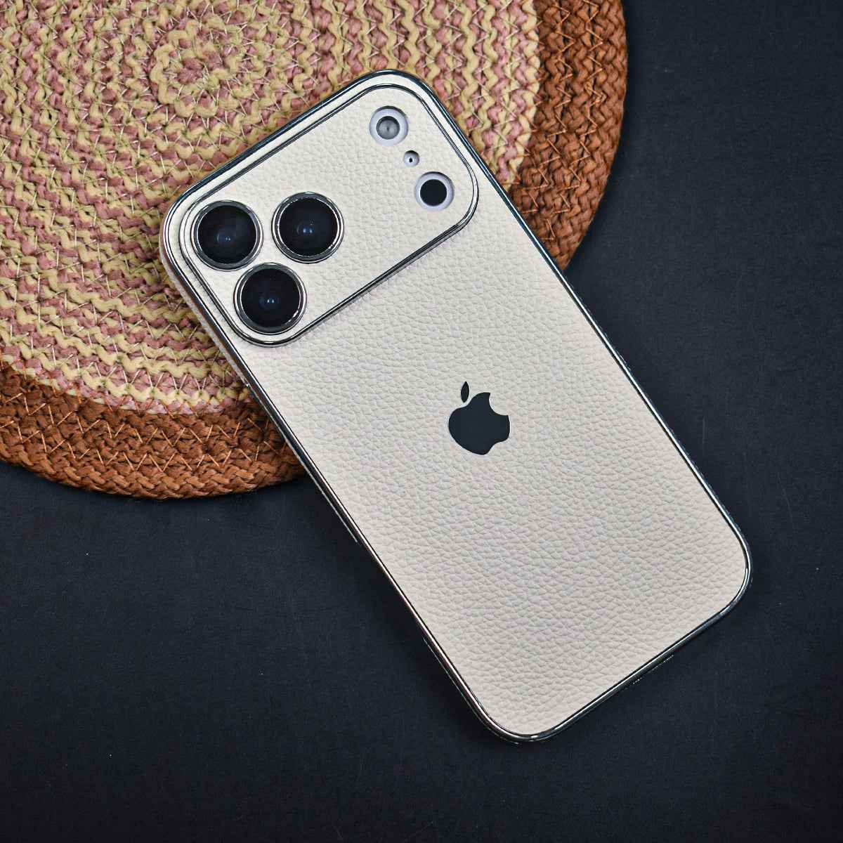 Luxe Leather Shield Case - iPhone 17 Series