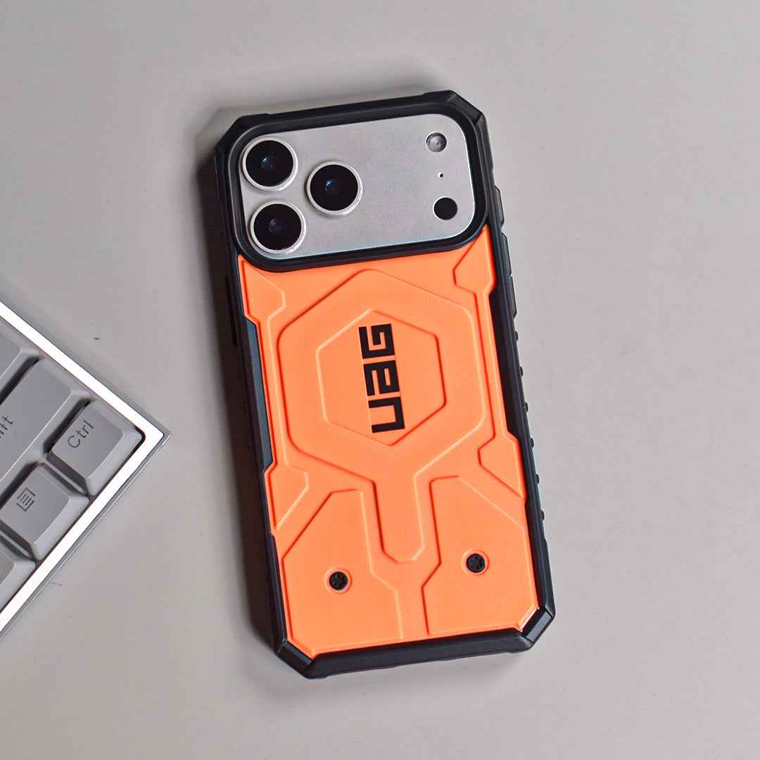 Pathfinder MagSafe UAG Case - iPhone