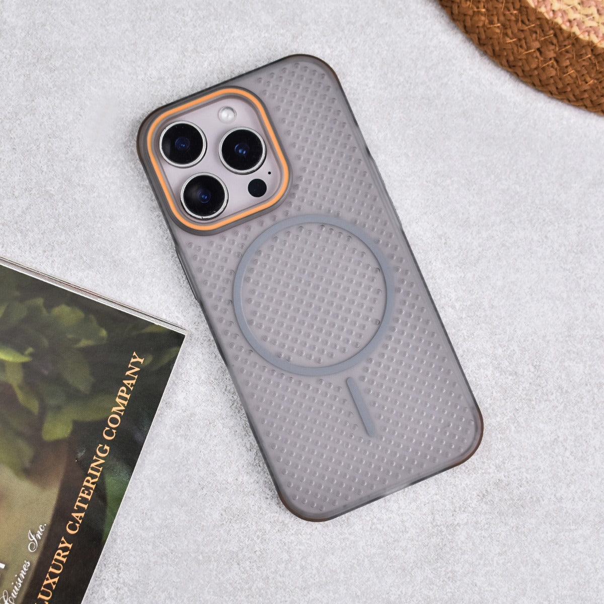Grid Mesh Cooling MagSafe Case