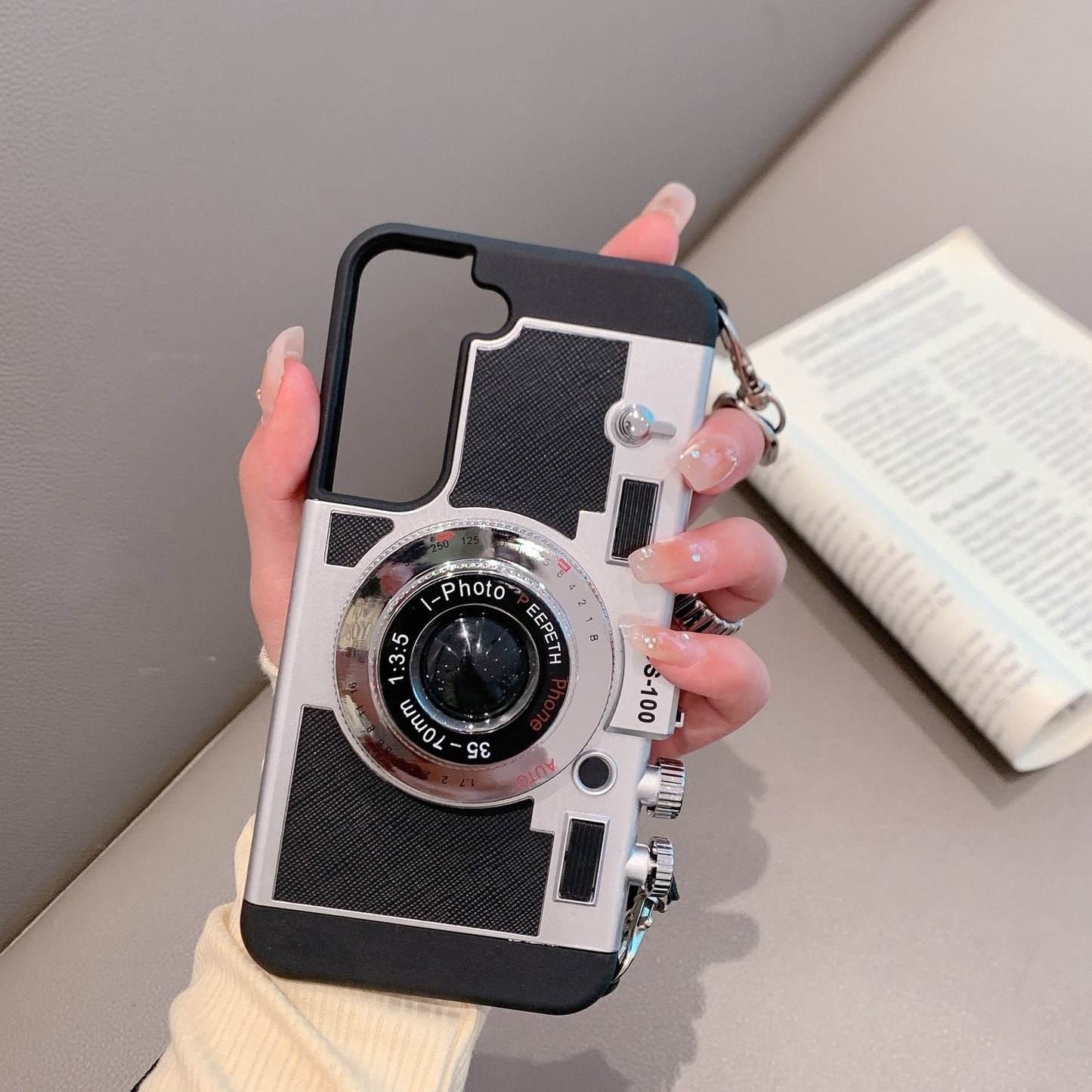 Galaxy S22 Ultra Retro Vintage Camera Case